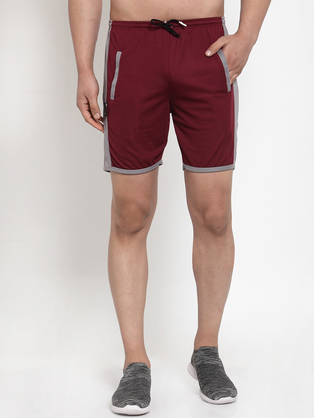 

KLOTTHE Men Maroon Solid Regular Fit Sports Shorts