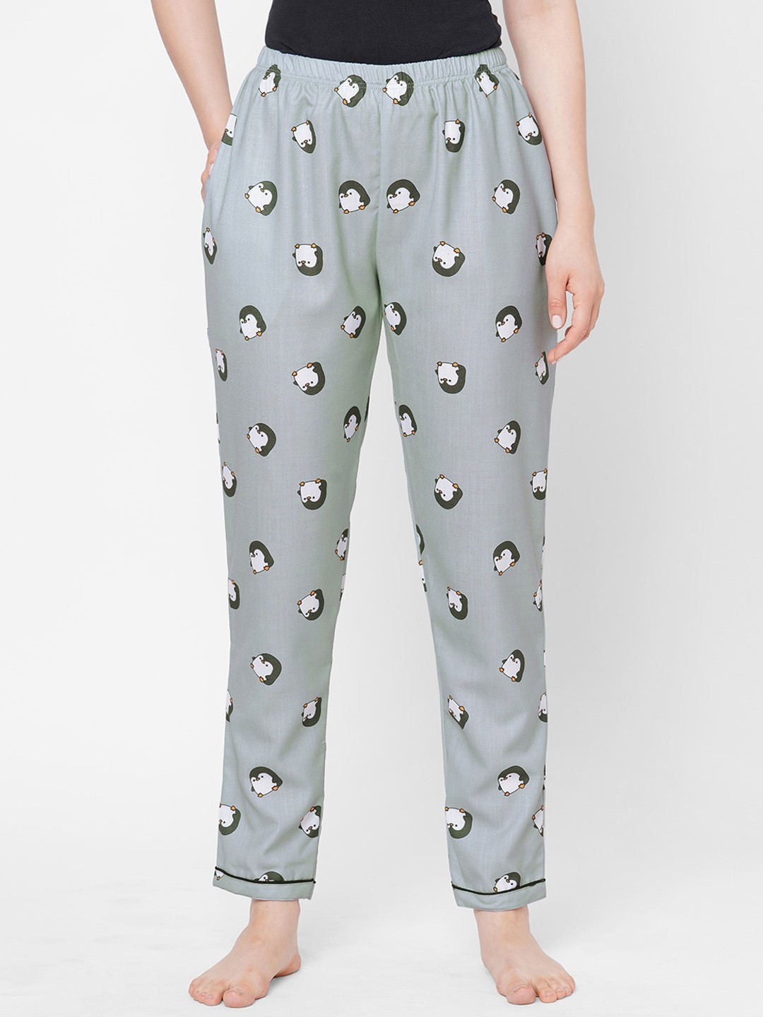 

FashionRack Women Grey & Black Printed Lounge Pants