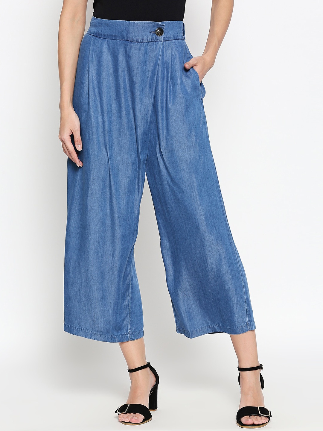 

People Women Blue Flared Solid Culottes