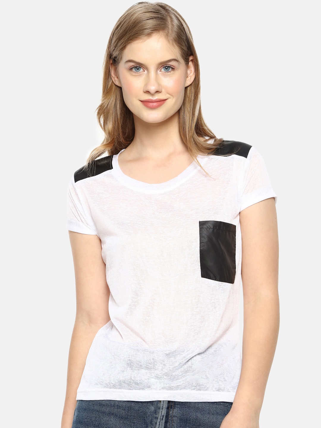 

Campus Sutra Women White & Black Solid Regular Top