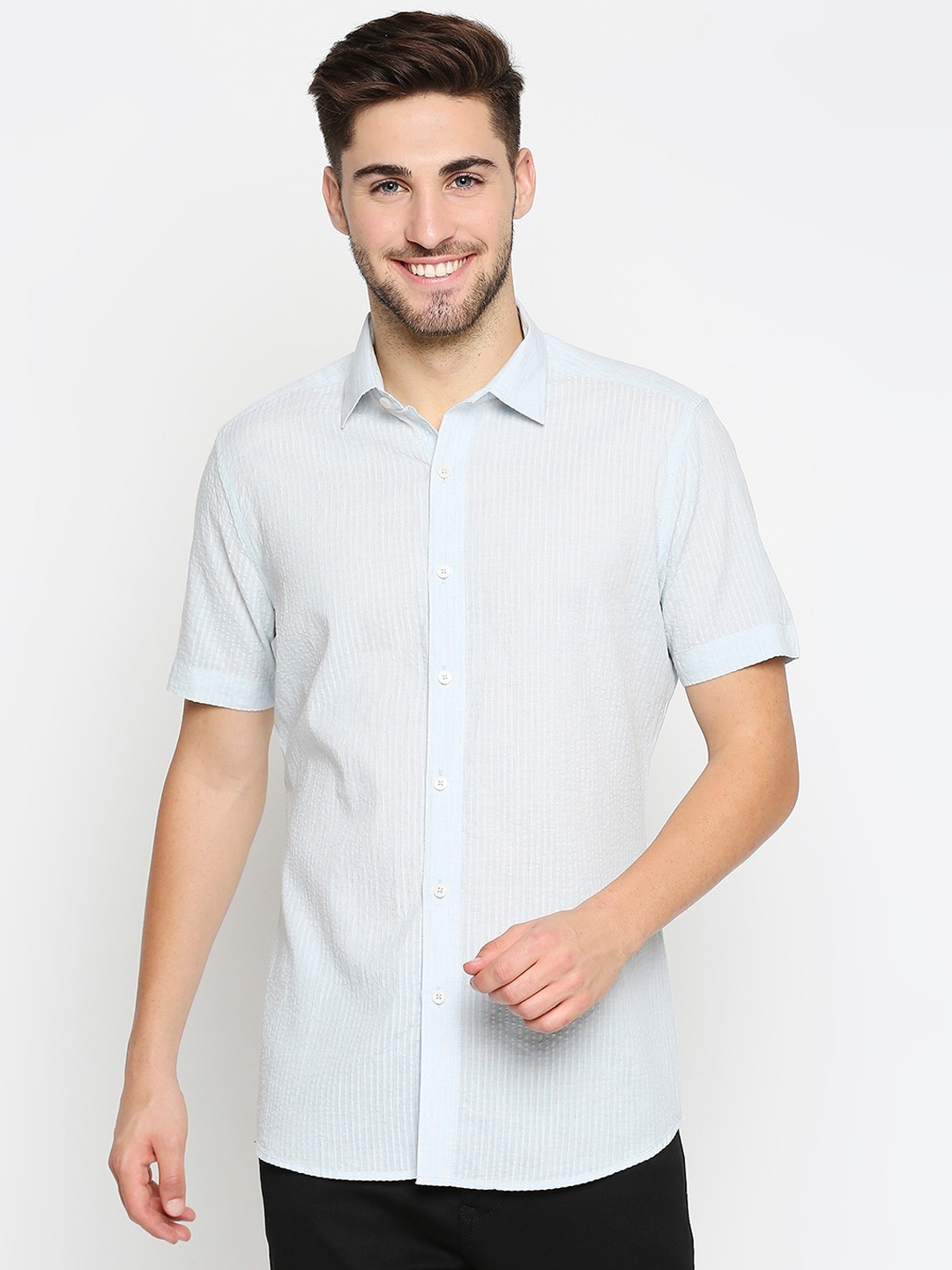 

EVOQ Men Blue Regular Fit Checked Casual Shirt