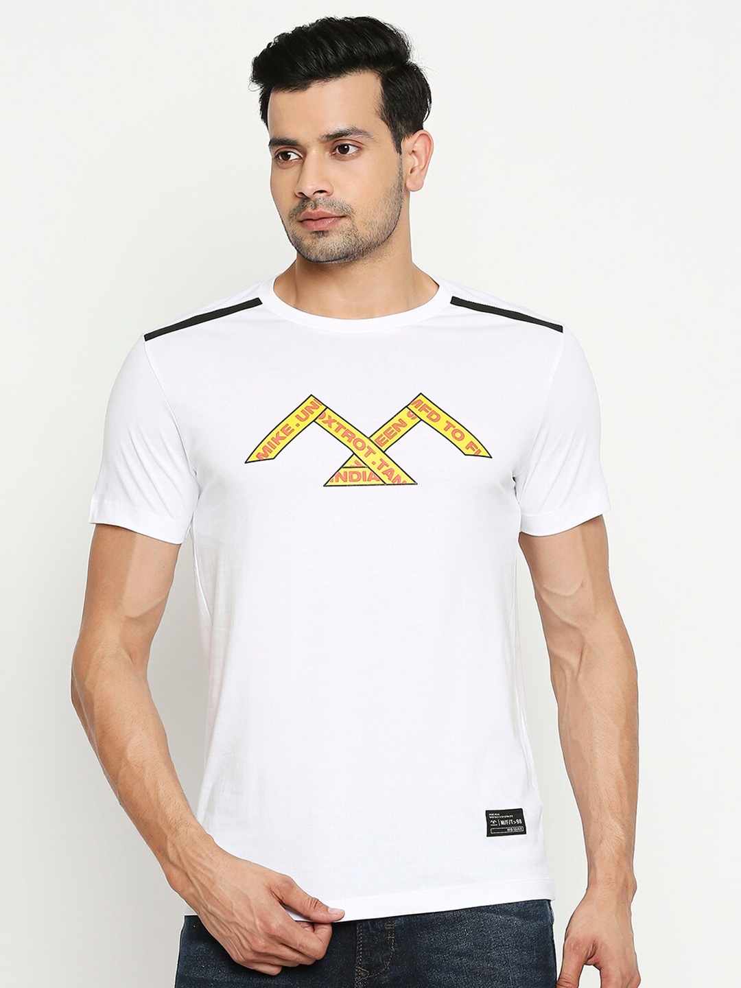 

Mufti Men White Printed Round Neck T-shirt