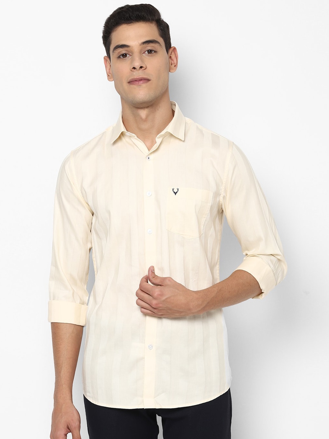 

Allen Solly Men Cream-Coloured Slim Fit Striped Cotton Casual Shirt