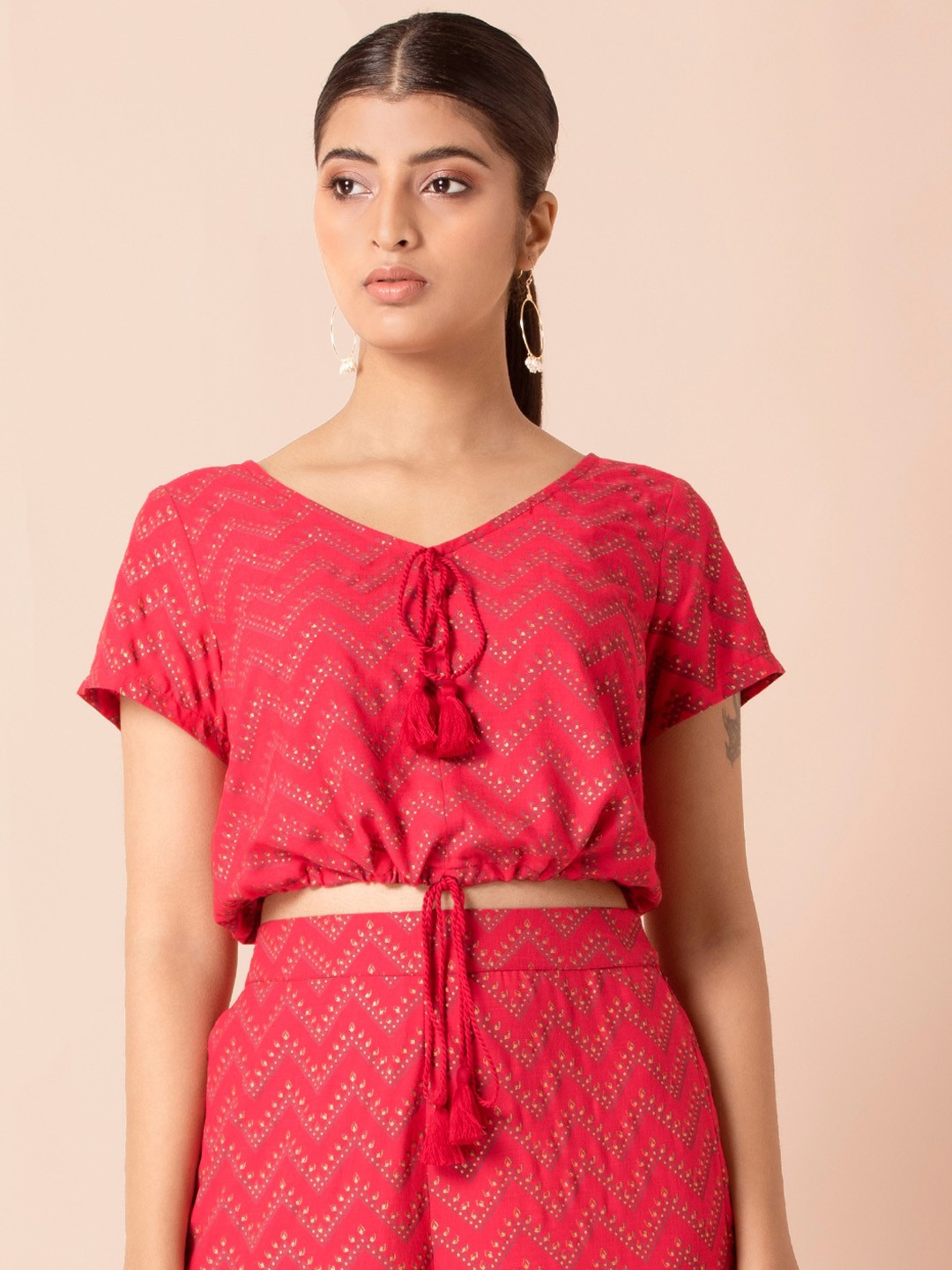 

INDYA Pink & Gold-Toned Foil Printed Regular Crop Top