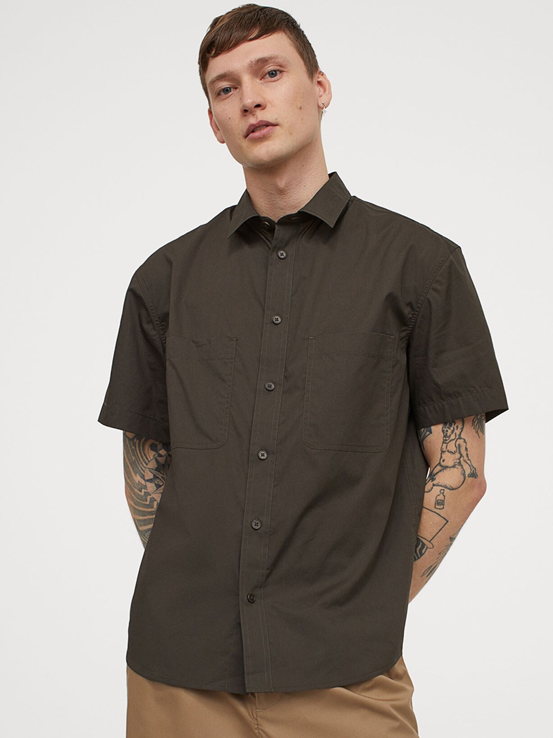 

H&M Men Green Solid Relaxed Fit Cotton Shirt