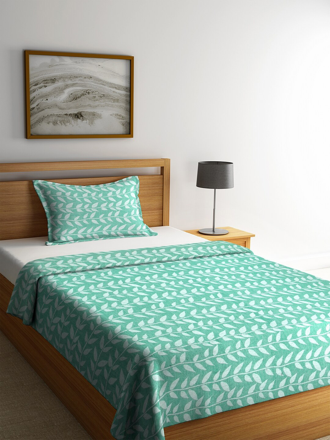 

KLOTTHE Green & White Woven-Design Cotton Single Bed Cover With Pillow Cover