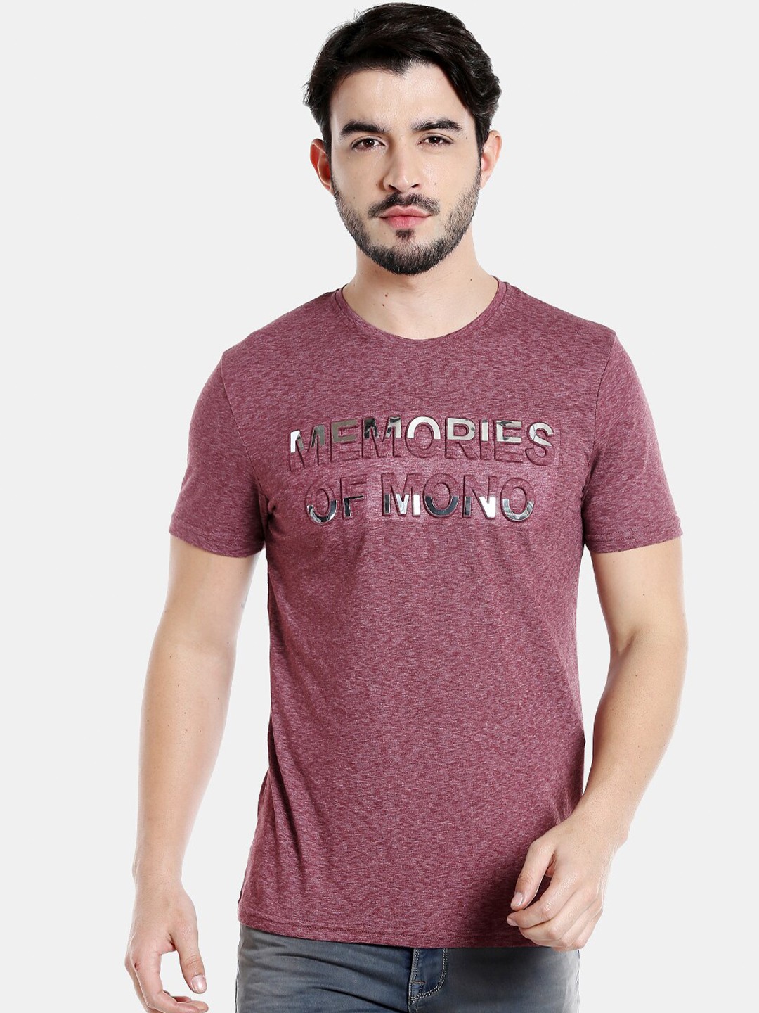 

Rex Straut Jeans Men Maroon Printed Applique Round Neck T-shirt