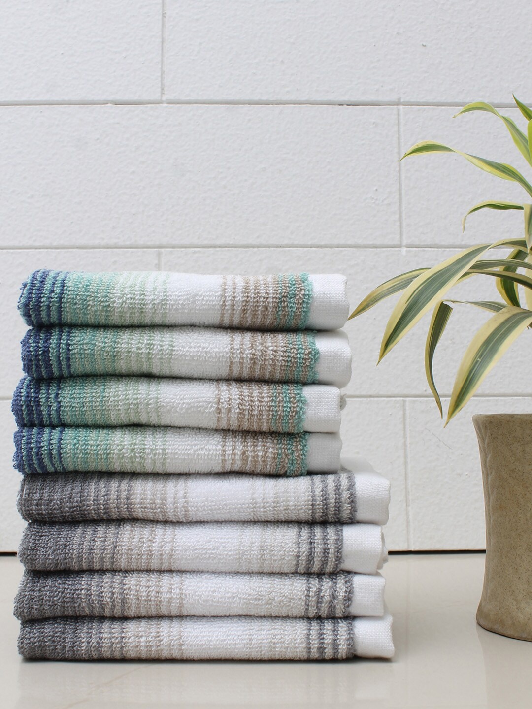

AVI Living Set Of 8 Green & Grey Striped 600 GSM Cotton Face Towels