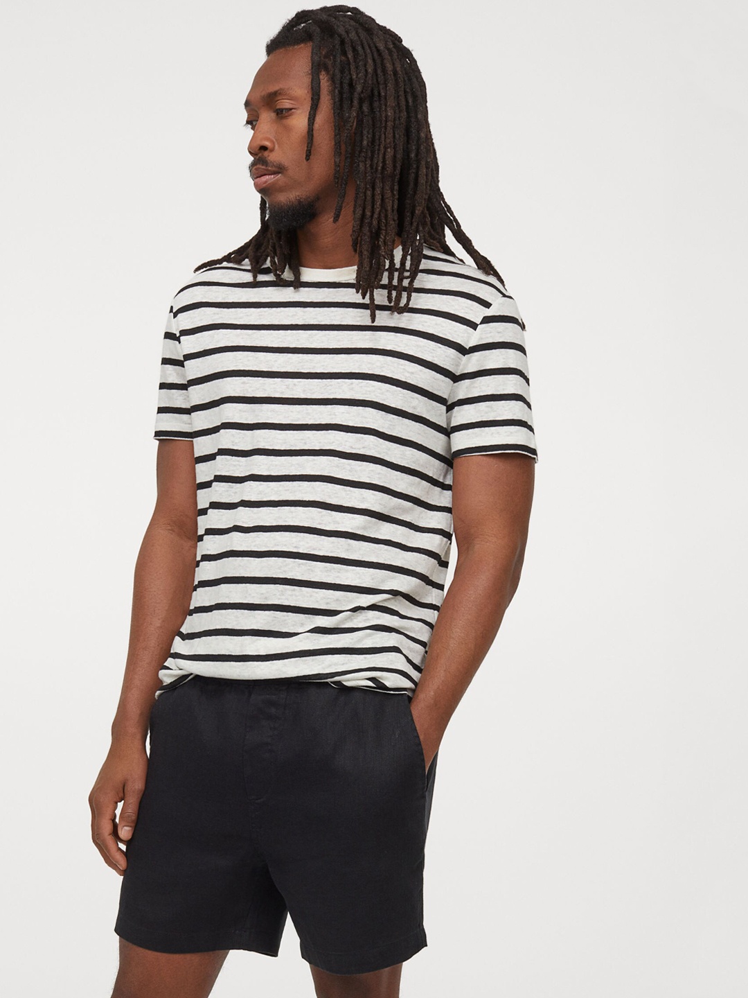 

H&M Men Black Solid Regular Fit Linen Shorts