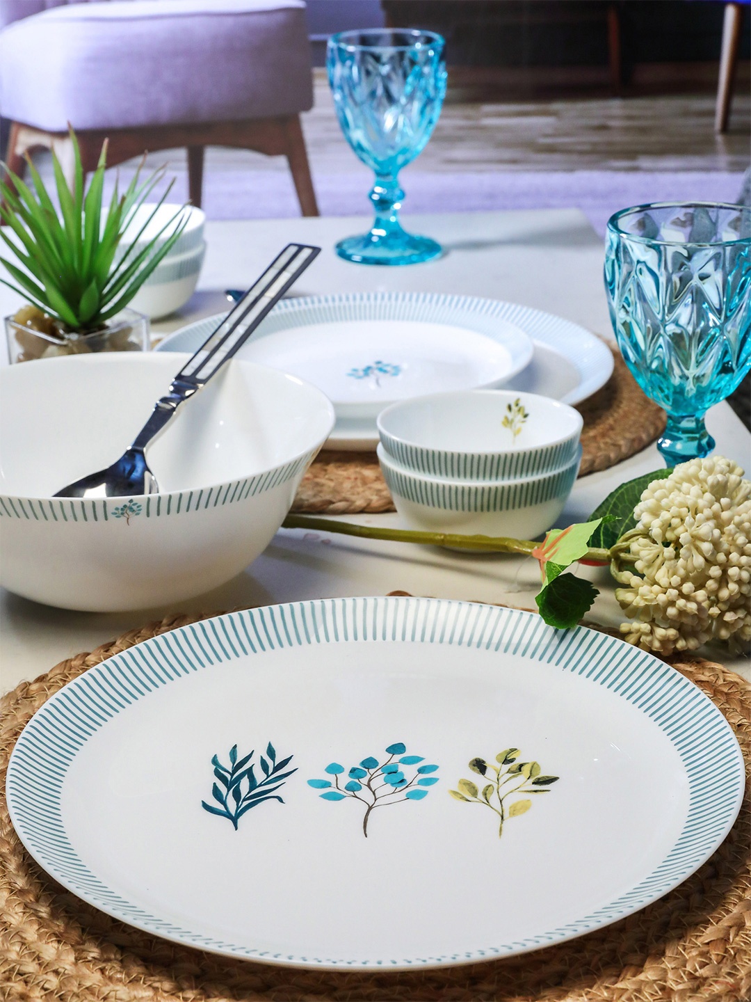 

GOODHOMES White & Blue Printed Opalware 20 Dinner Set