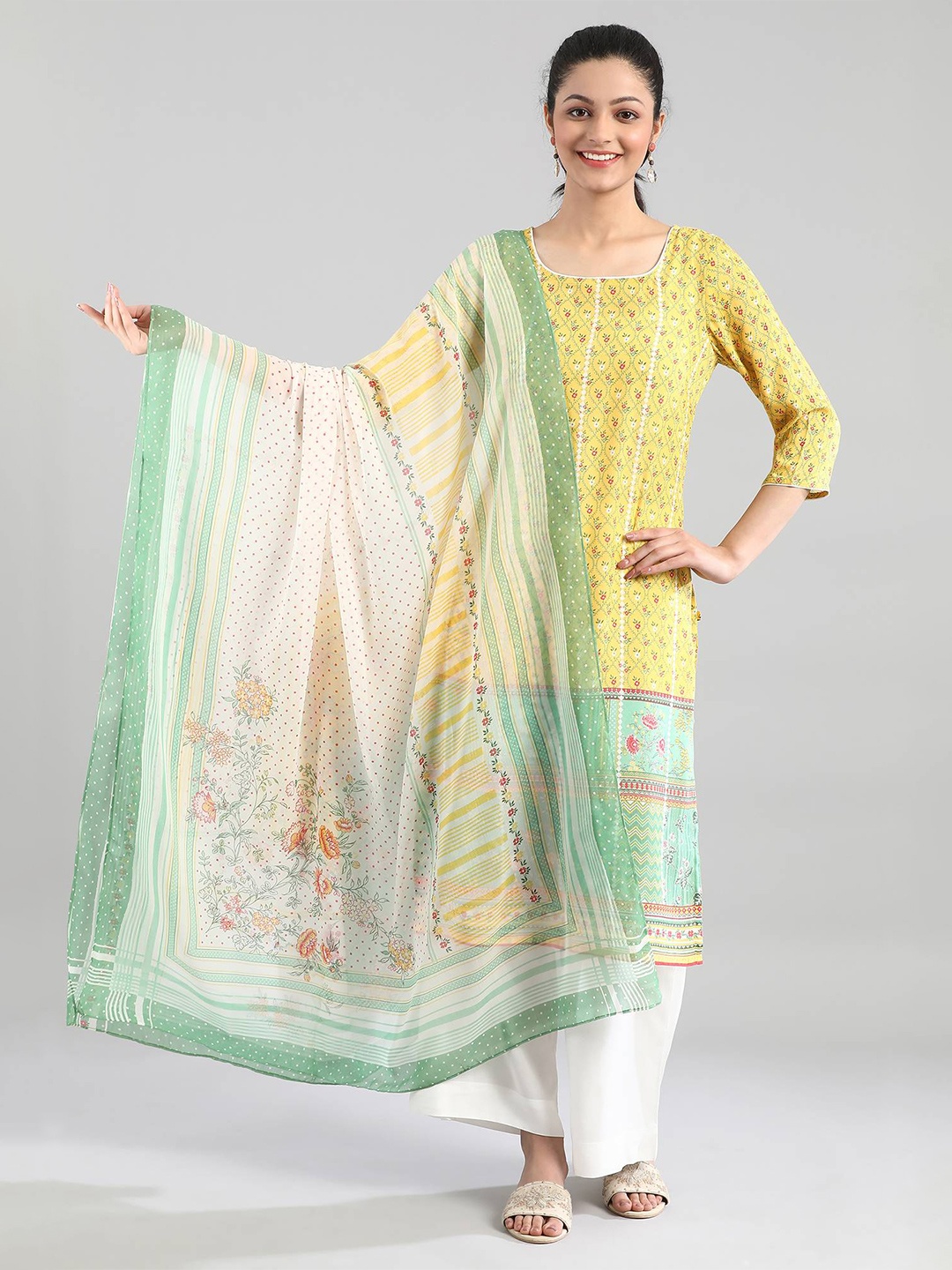 

AURELIA White & Green Printed Dupatta