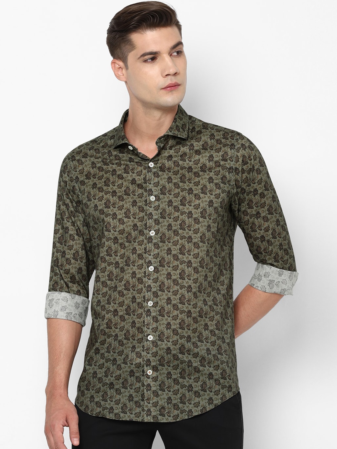 

SIMON CARTER LONDON Men Olive Green & Brown Slim Fit Printed Casual Shirt