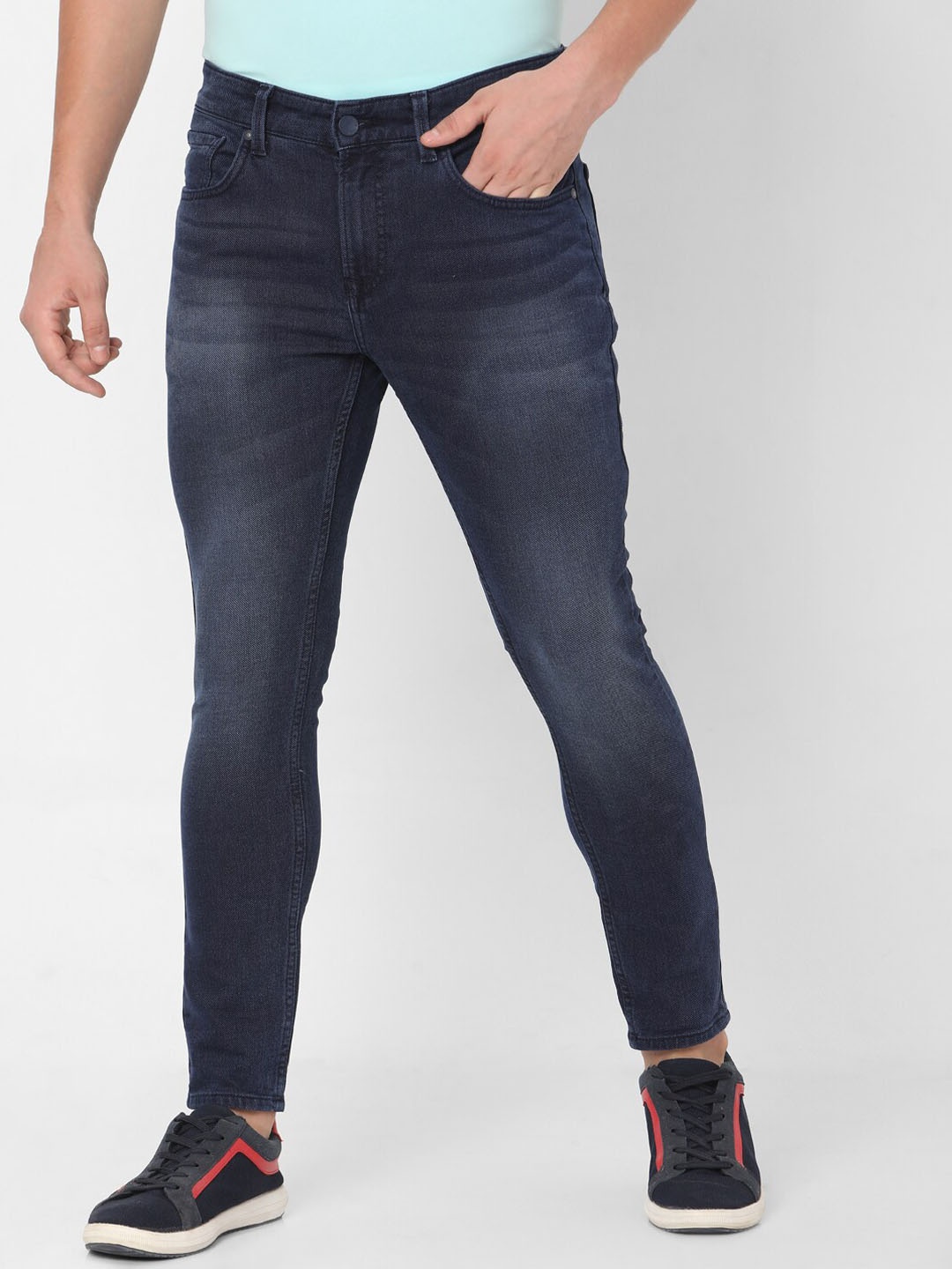 

SPYKAR Men Blue Slim Fit Low-Rise Light Fade Jeans