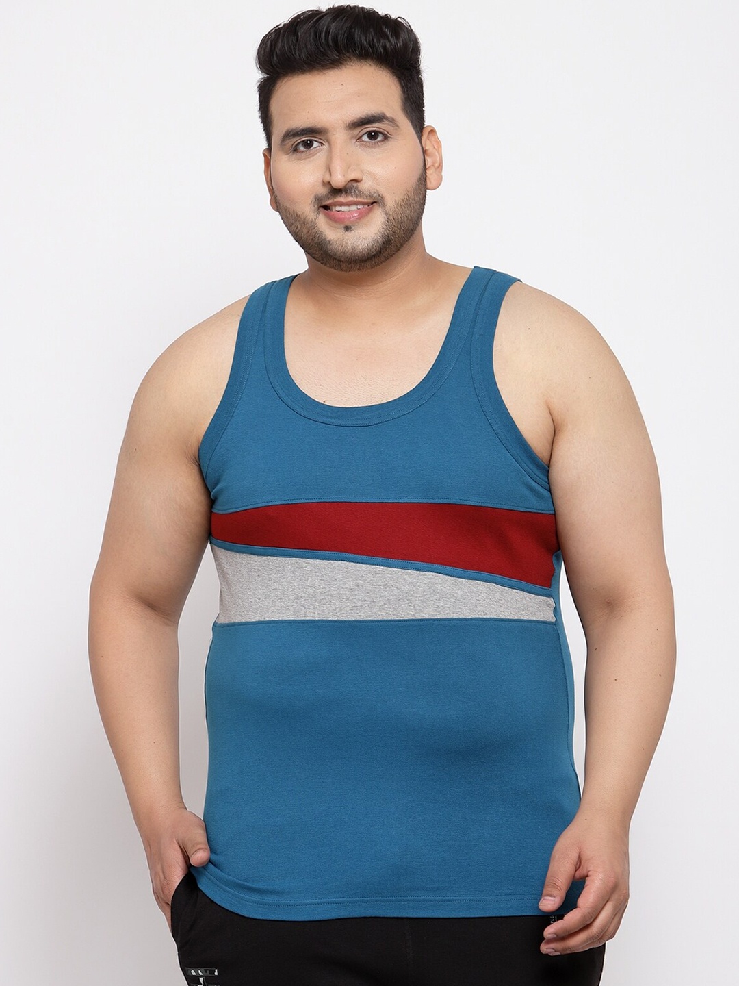 

plusS Men Turquoise Blue & Red Printed Innerwear Vest MSD9905