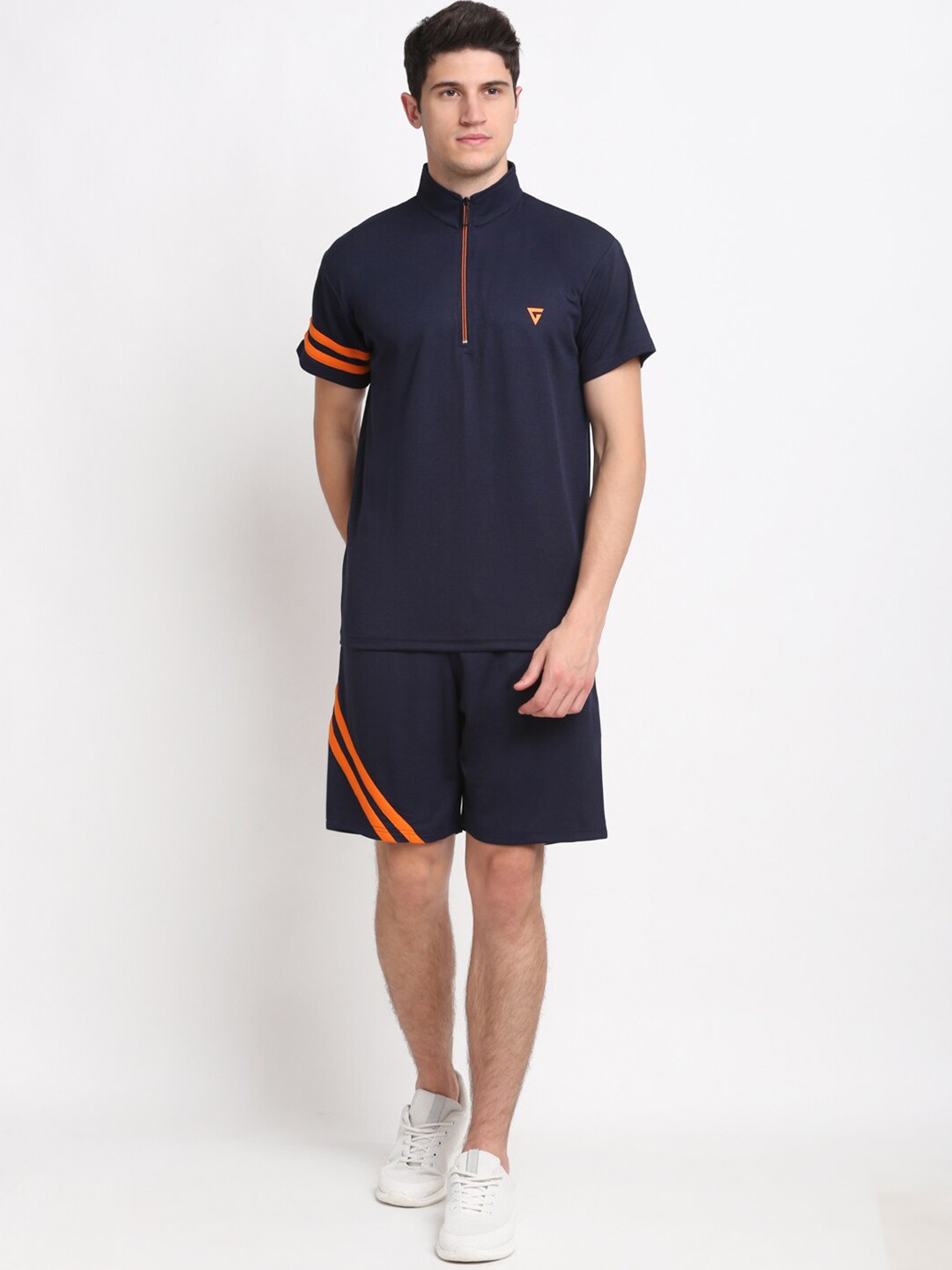 

GRIFFEL Men Navy Blue & Orange Solid T-shirt with Shorts