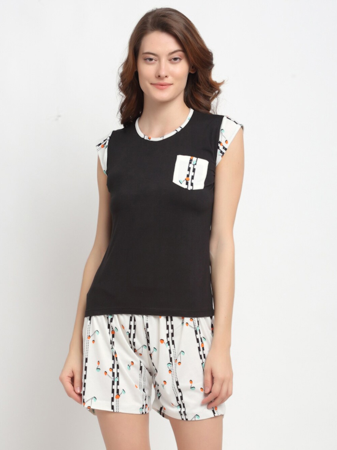 

NEUDIS Women Black & White Solid Night Suit