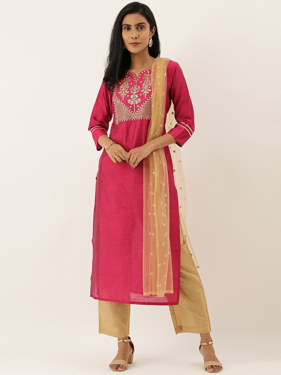 

Varanga Women Magenta Ethnic Motifs Yoke Design Regular Straight Sequinned Kurta Set