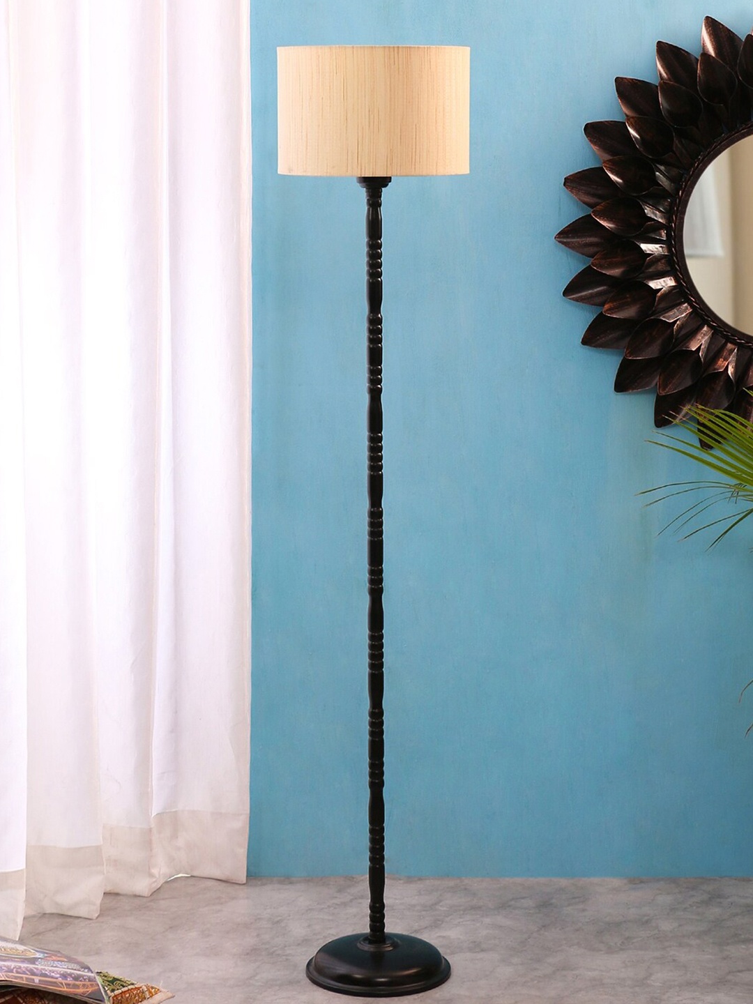 

Devansh Off-White & Black Solid Traditional Club Lamp with Shade