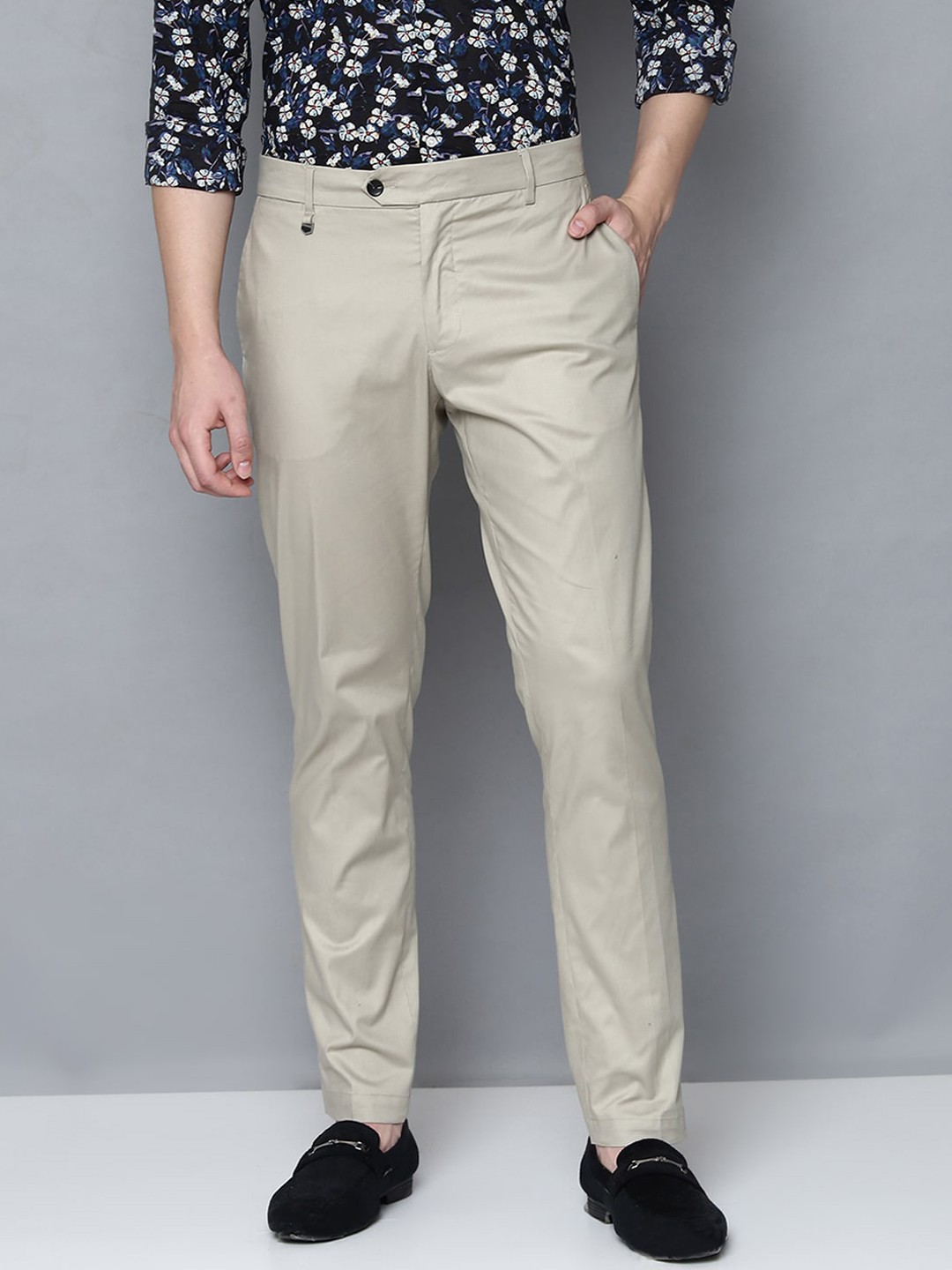 

Antony Morato Men Beige Skinny Fit Self Design Chinos