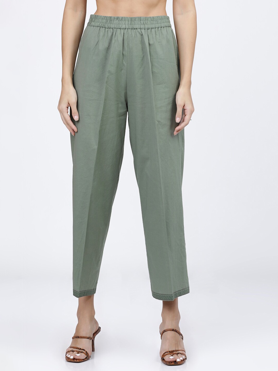 

Vishudh Women Green Solid Palazzo