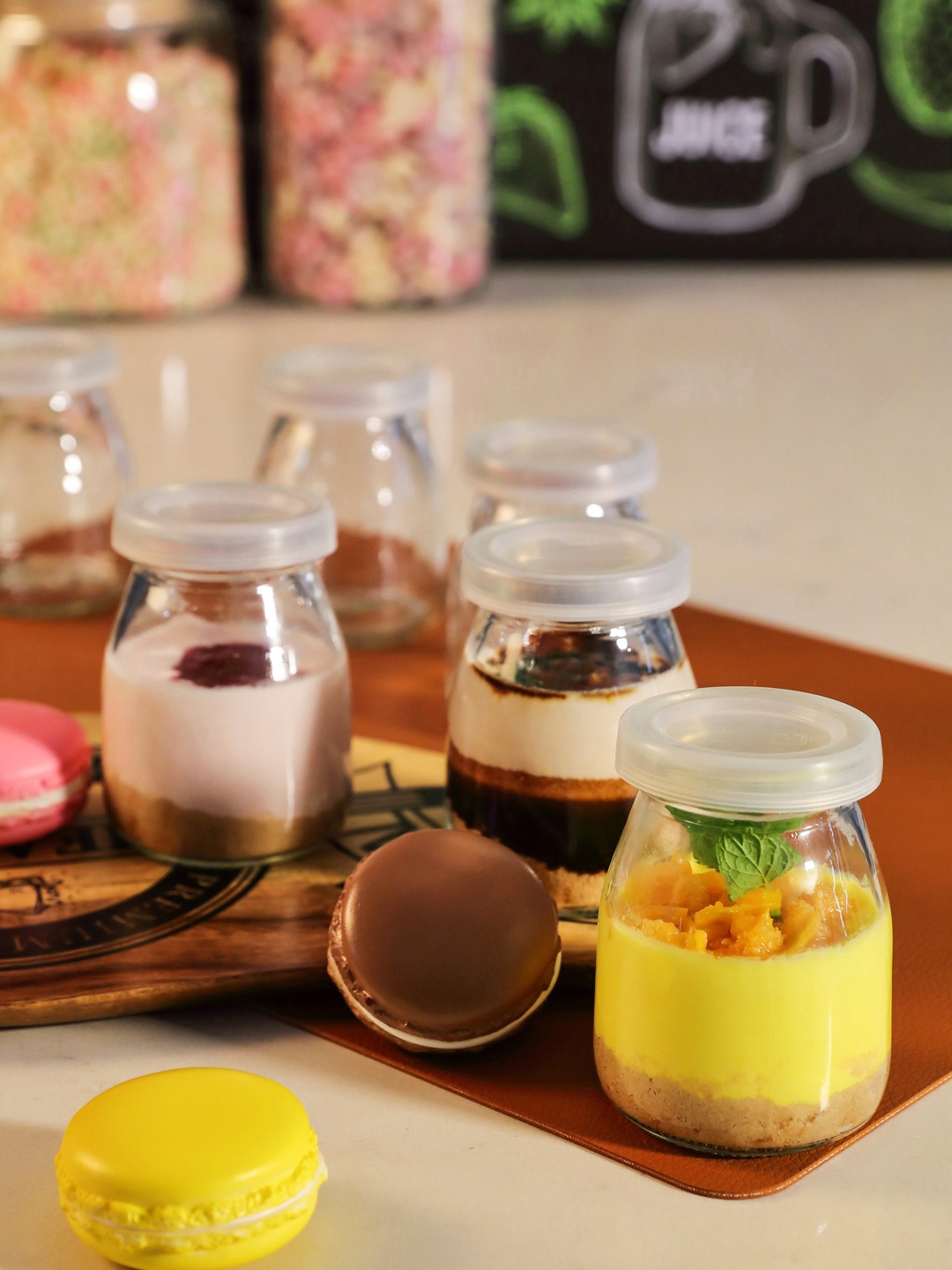 

GOODHOMES Set Of 6 Transparent & Silver-Toned Glass Storage Jars With Airtight Lids