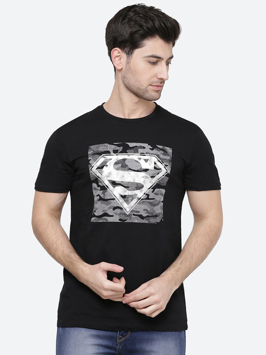 

Free Authority Men Black Superman Printed T-shirt