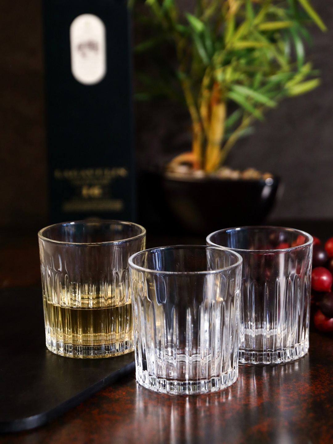 

GOODHOMES Set Of 6 Transparent Textured Glass Tumblers