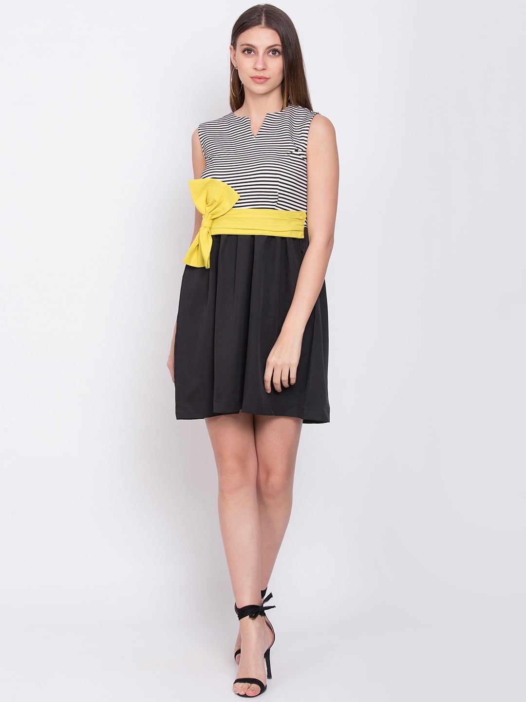 

ZOELLA White Striped Dress