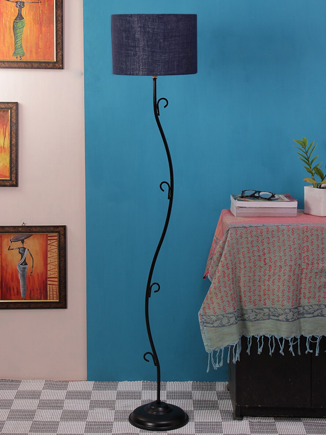 

Devansh Navy Blue & Black Solid Traditional Club Lamp with Shade