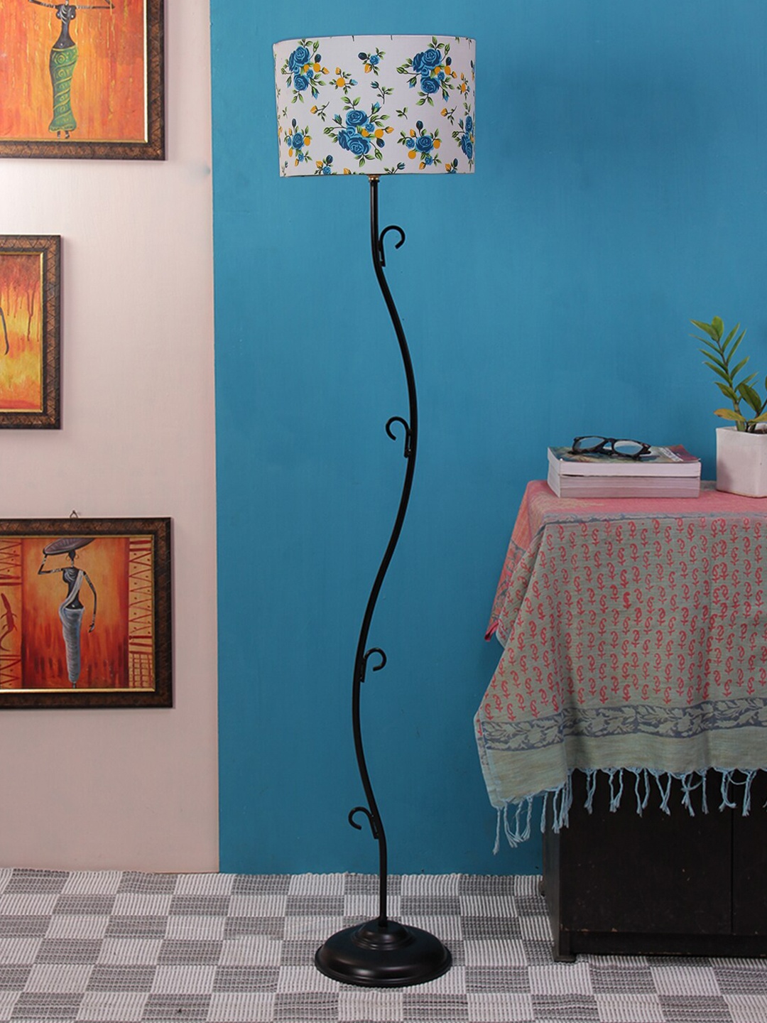 

Devansh White & Blue Printed Traditional Club Lamp with Shade