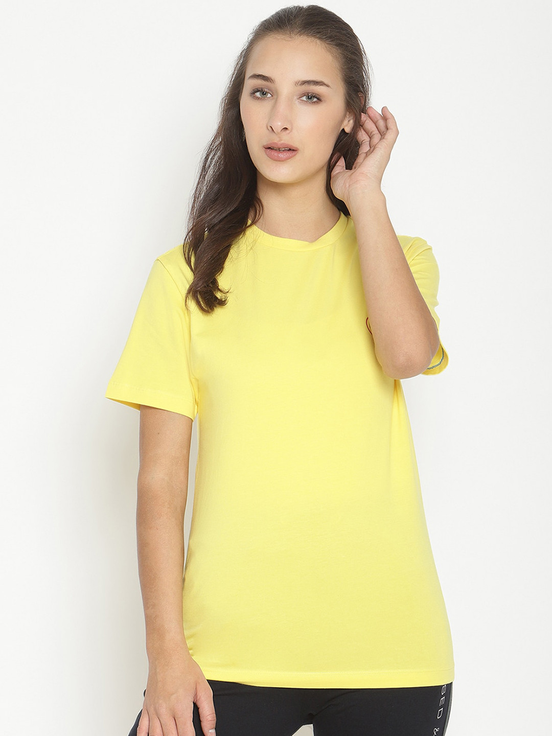 

COASTLAND Women Yellow Solid Cotton Lounge T-Shirt