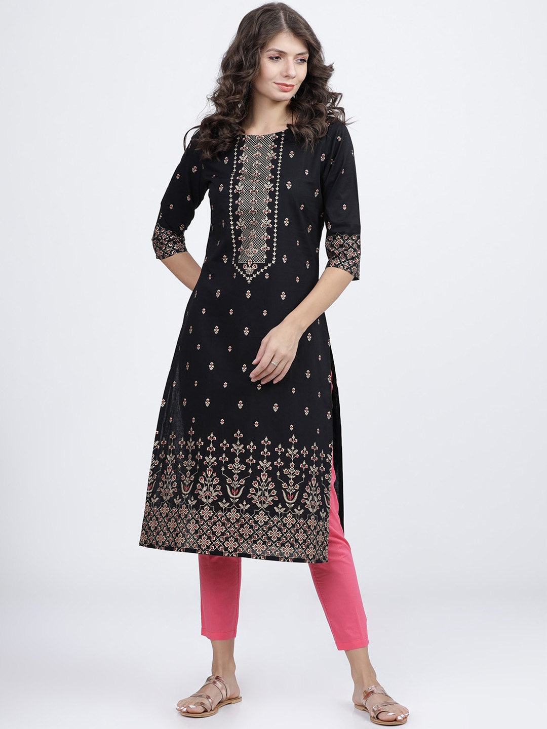 

Vishudh Women Black & White Ethnic Motifs Printed Cotton Kurta