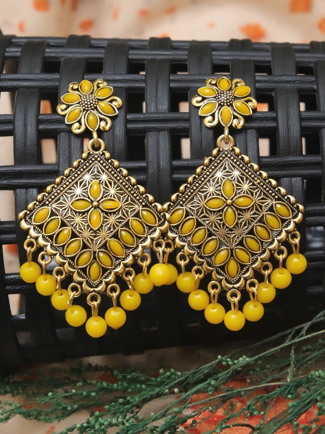 

Crunchy Fashion Gold-Plated & Yellow Square Drop Earrings