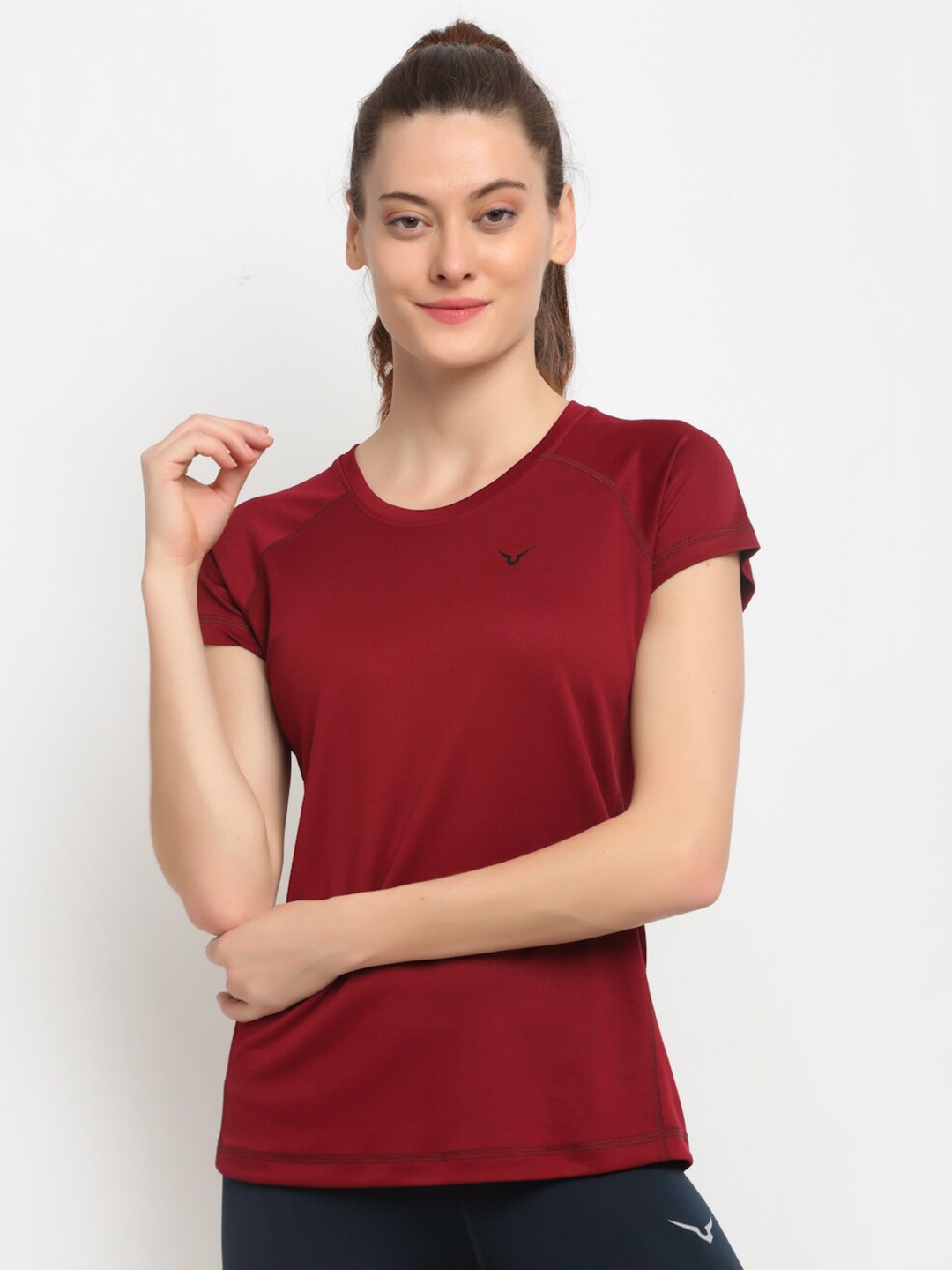 

Invincible Women Gym Tee, Maroon