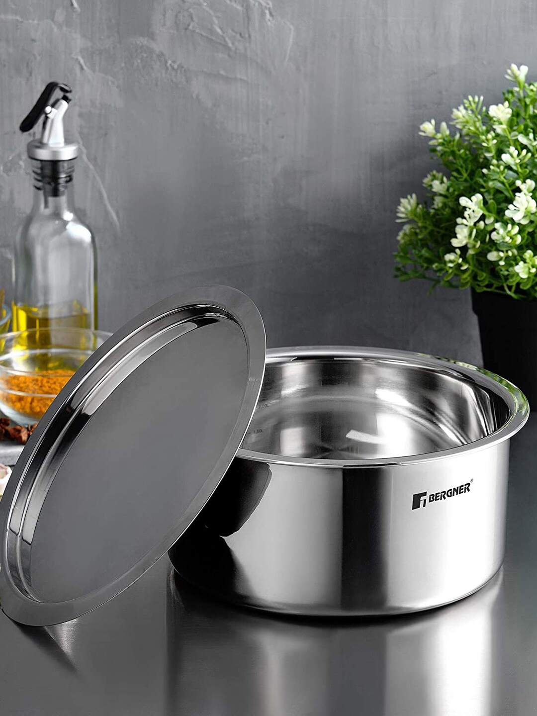 BERGNER Silver-Toned Argent Triply Stainless Steel Tope With Lid 4 Litres