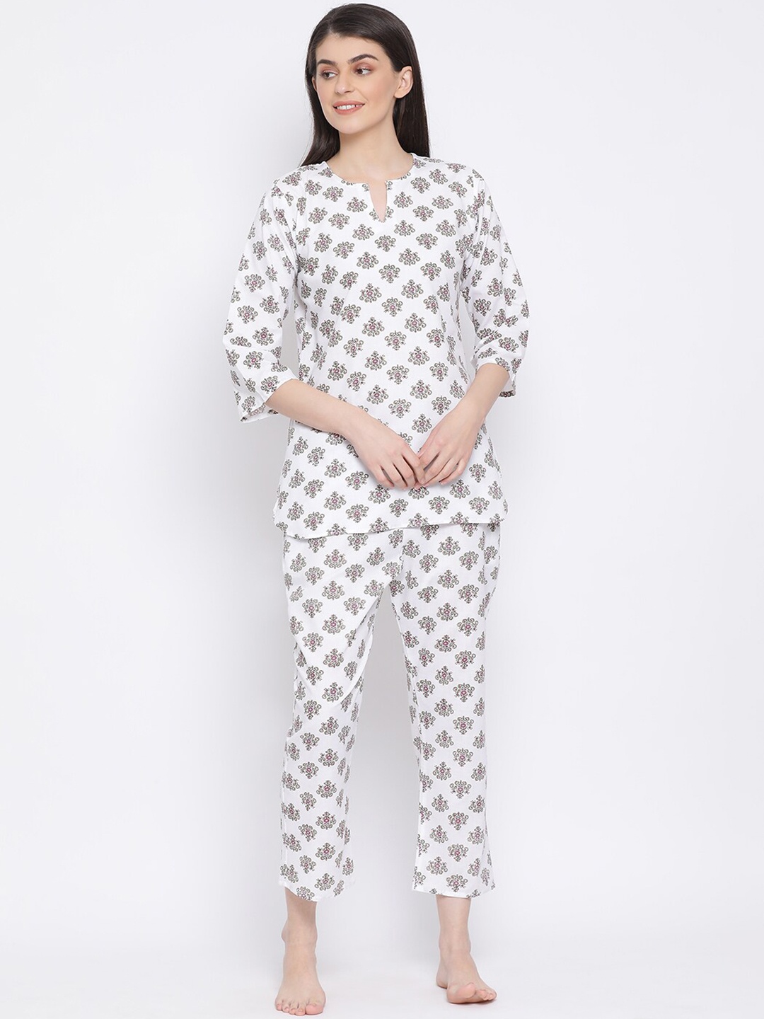 

Clovia Women White & Purple Printed Night Suit