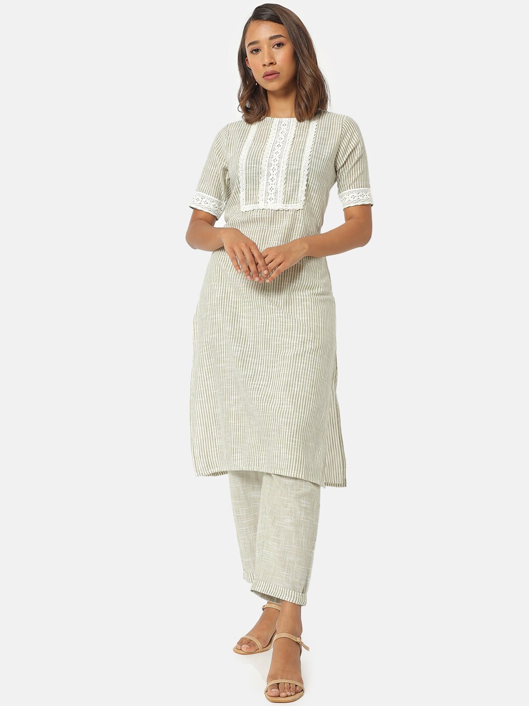 

Saaki Women Green Striped Cotton Kurta