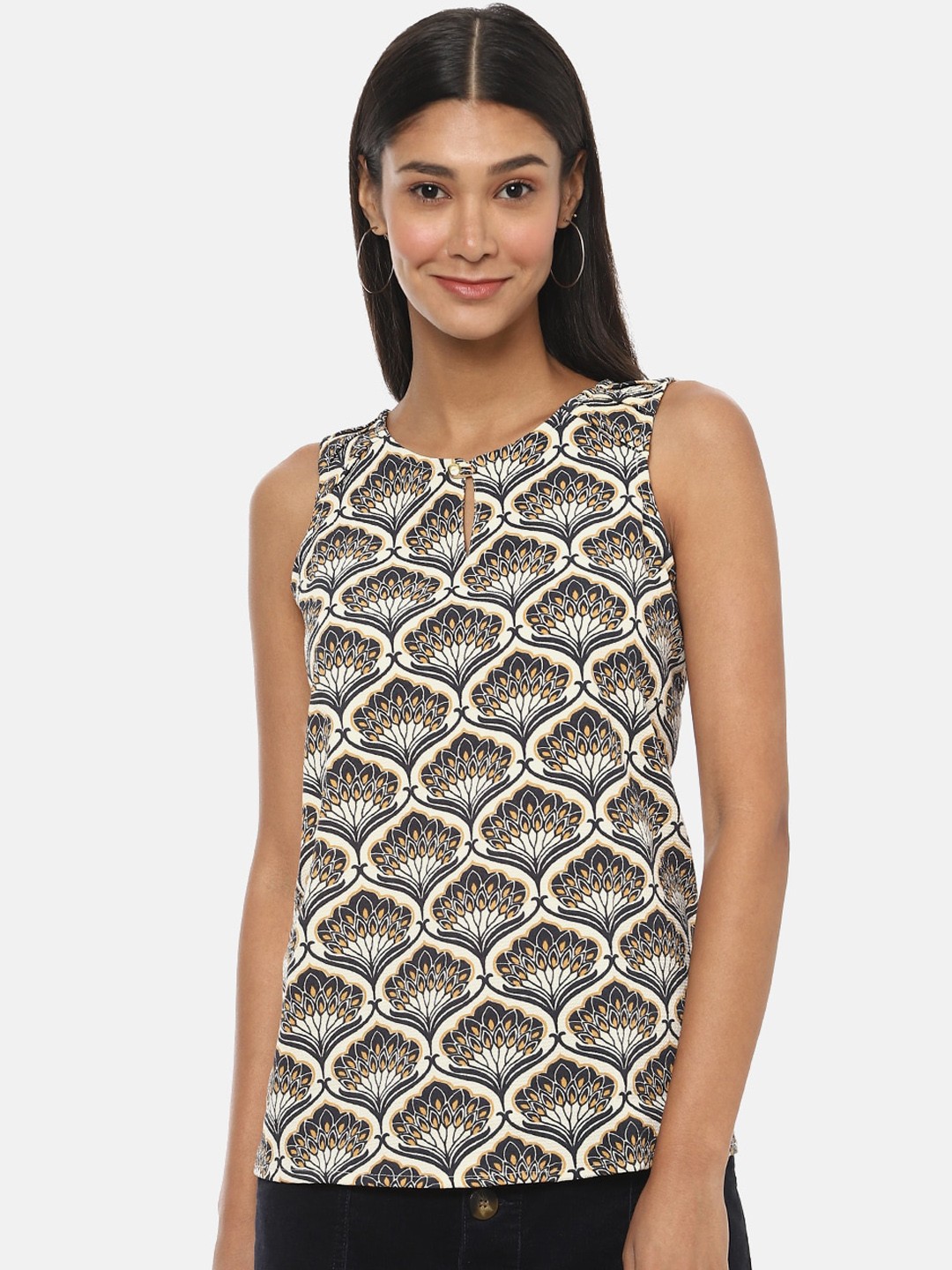 

Campus Sutra Cream-Coloured & Blue Regular Top