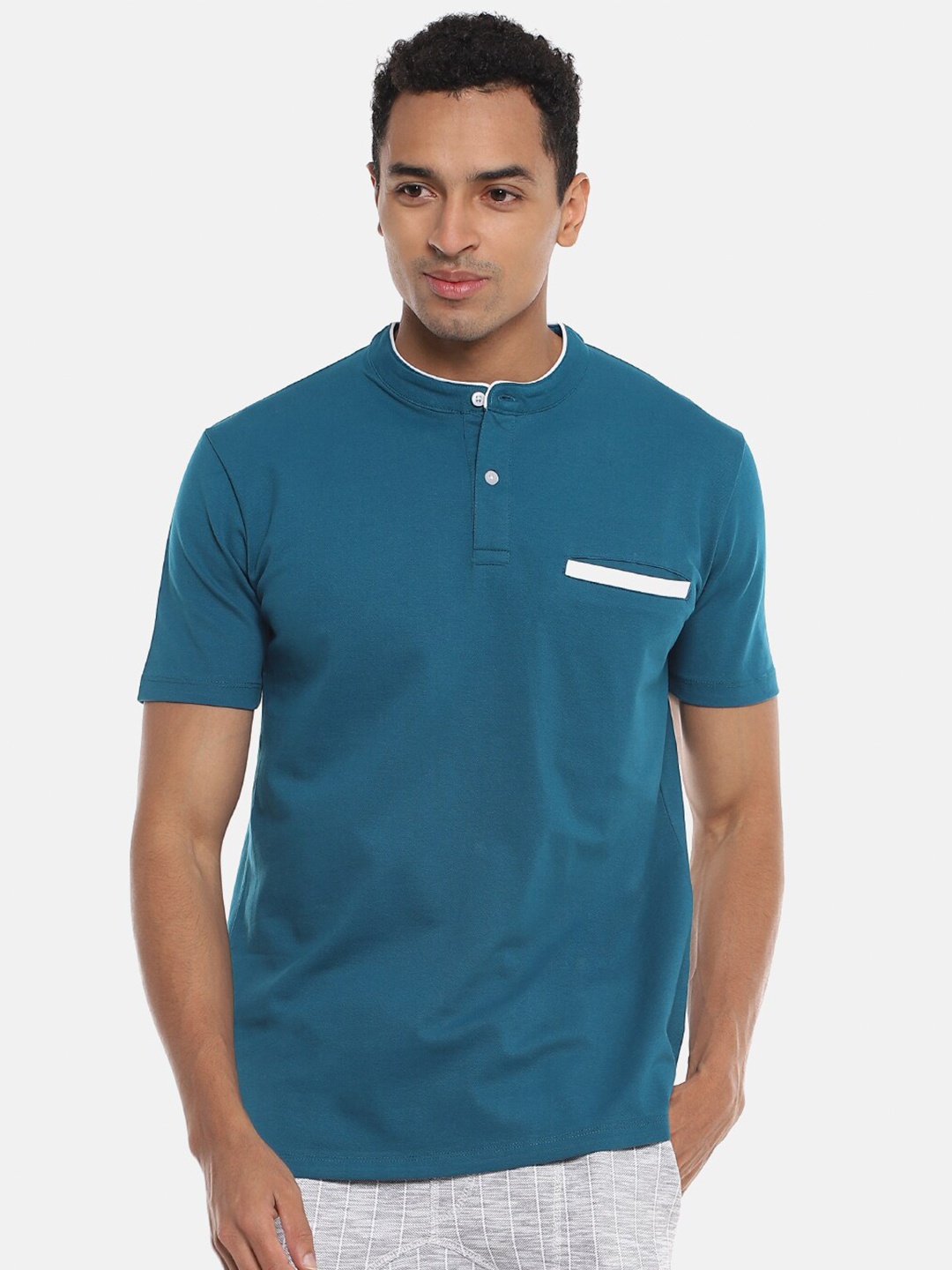 

Campus Sutra Men Teal Blue Mandarin Collar T-shirt