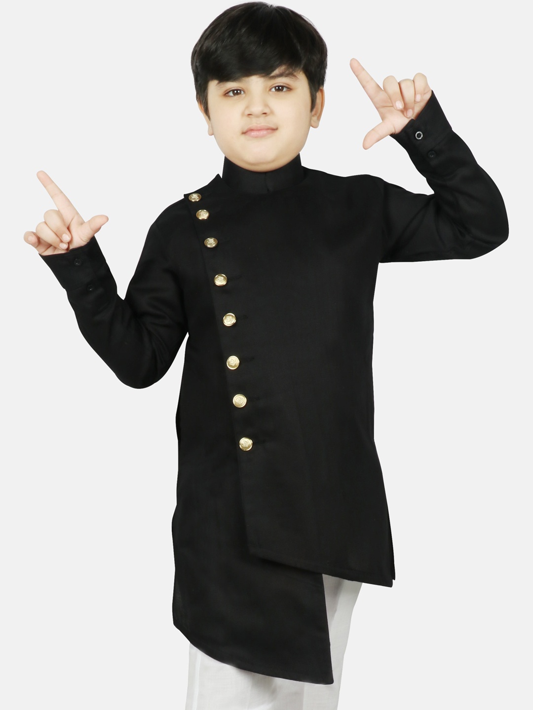 

SG YUVRAJ Boys Black Solid Asymmetric Kurta