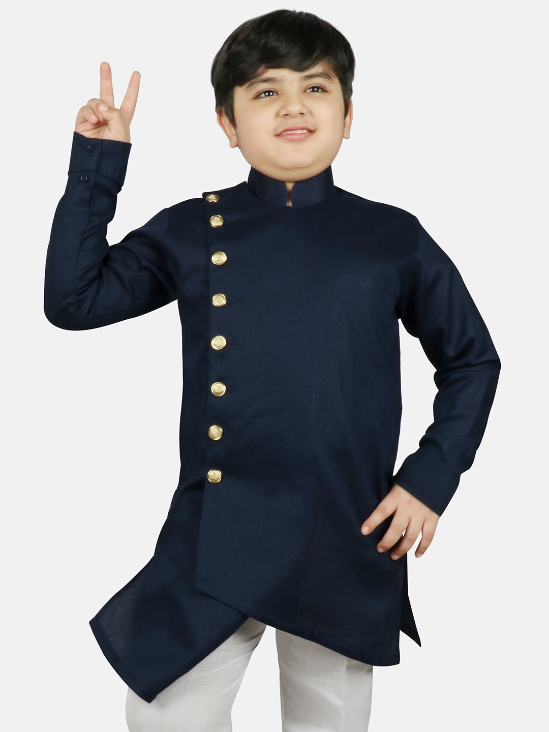 

SG YUVRAJ Boys Navy Blue Raw Silk Kurta