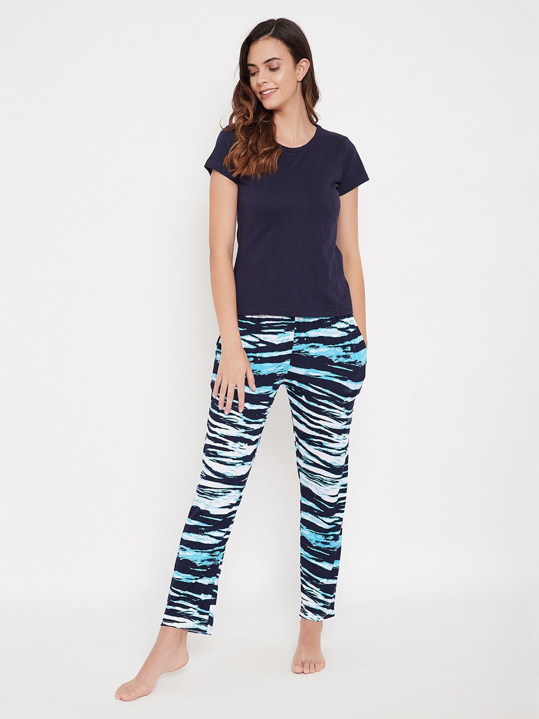 

Clovia Women Blue & White Solid Night suit