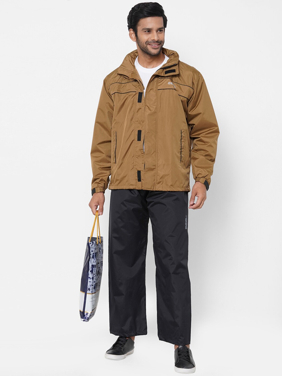 

Zeel Men Coffee Brown & Black Solid Seam Sealed Raincoat