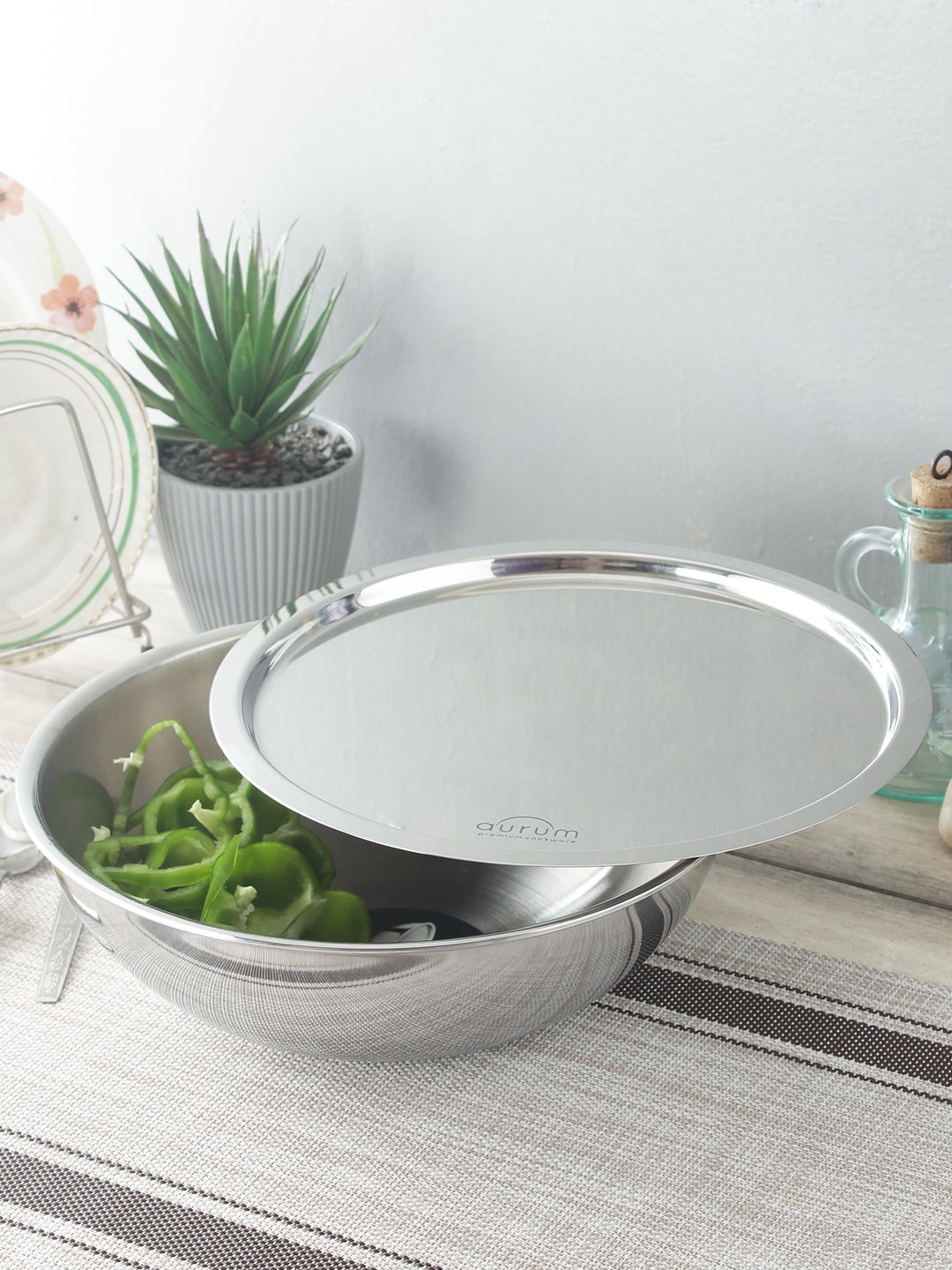

AURUM Silver-Toned Solid Triply Tasla With Stainless Steel Lid 2.6 L