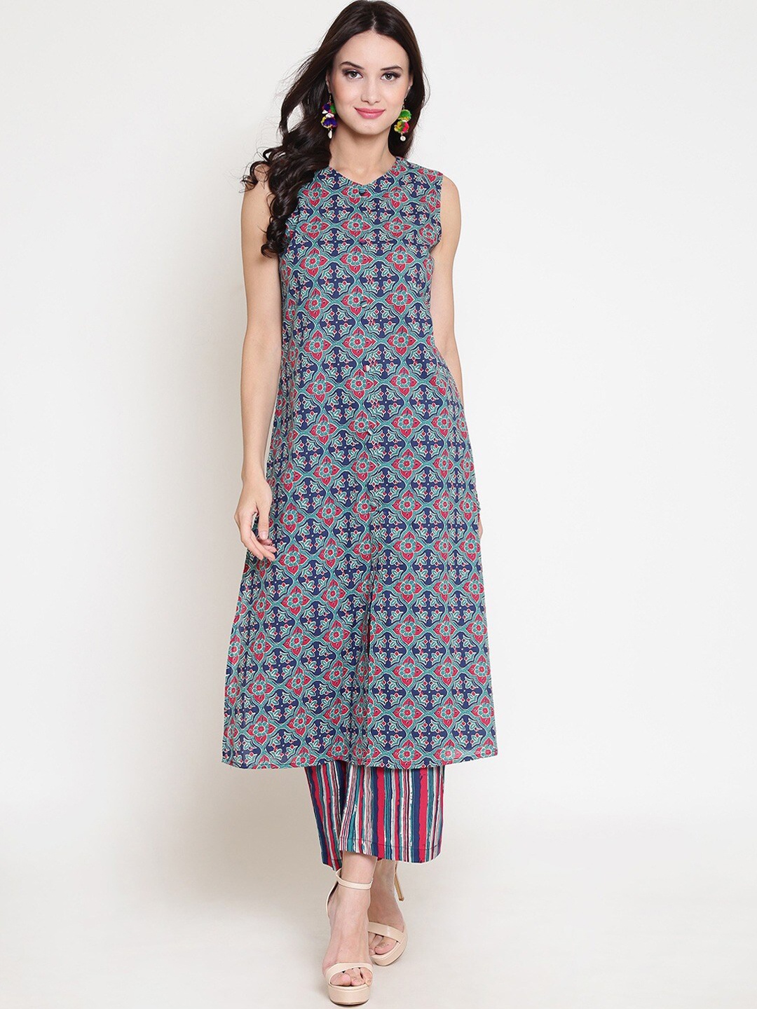 

Sera Women Navy Blue & Green Floral Printed A-Line Pure Cotton Kurta with Palazzos