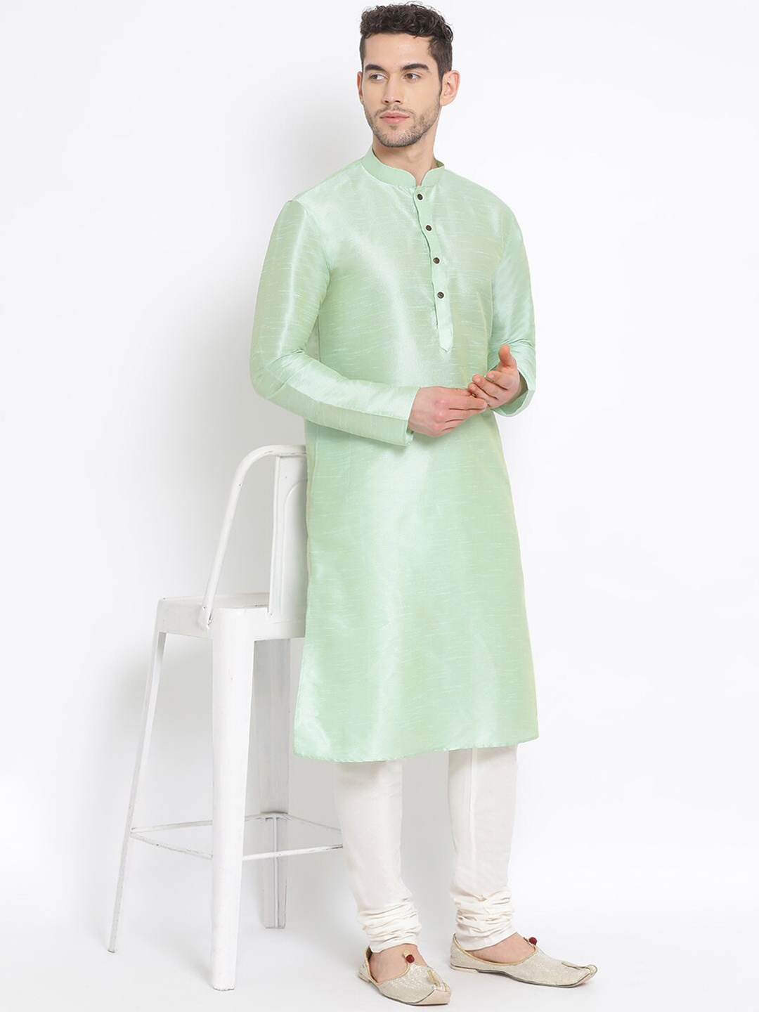 

Sanwara Men Green & White Kurta with Churidar