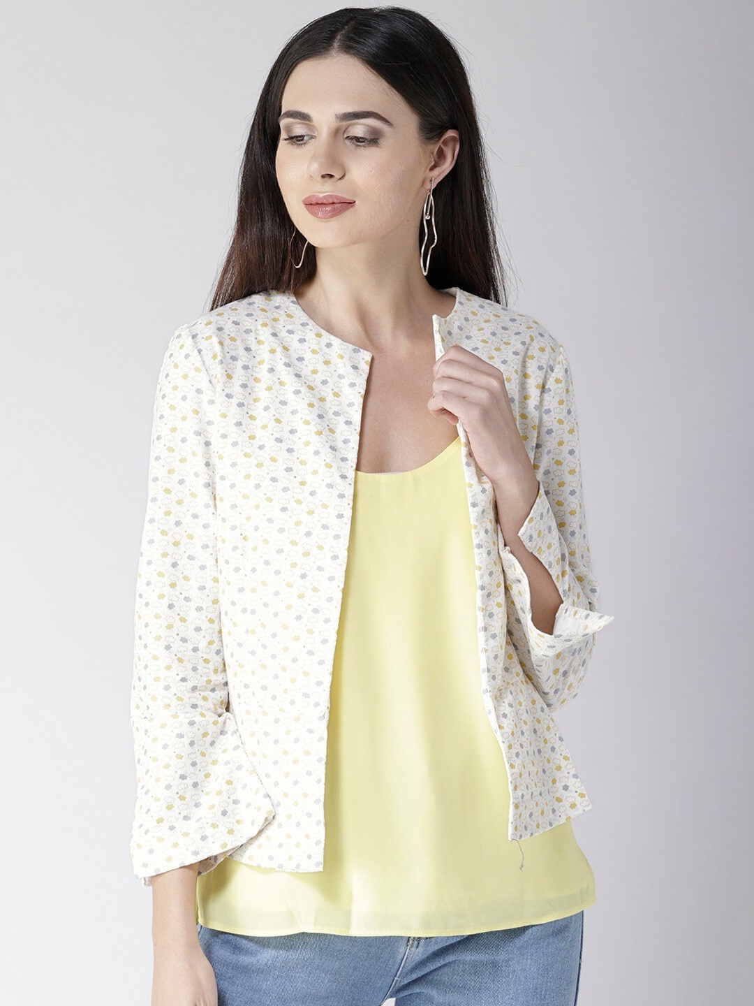 

Sera Women Off White & Grey Printed Shrug