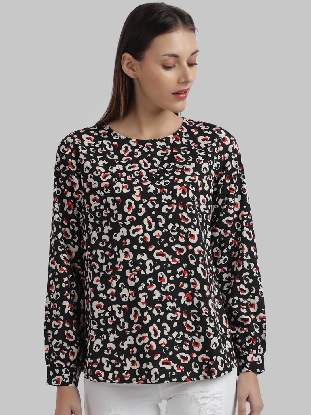 

Parx Black & Red Regular Top