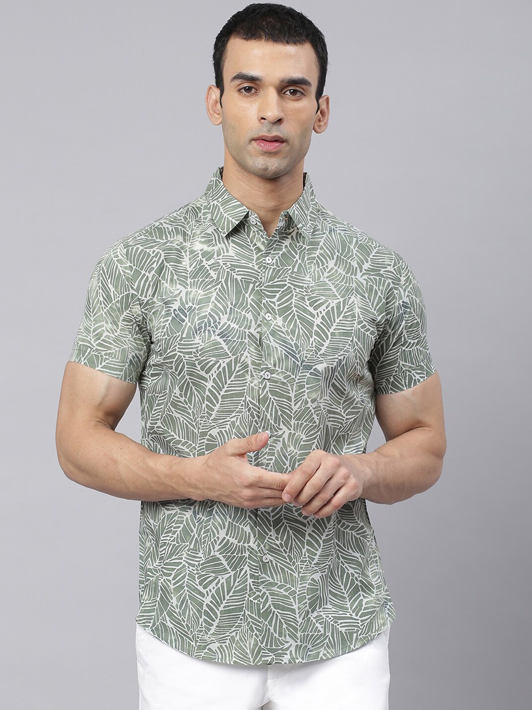 

Dennis Lingo Men Green Comfort Slim Fit Printed Pure Cotton Casual Shirt