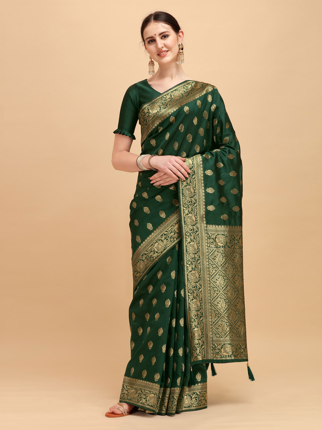 

House of Pataudi Green & Golden Ethnic Motifs Zari Silk Blend Saree